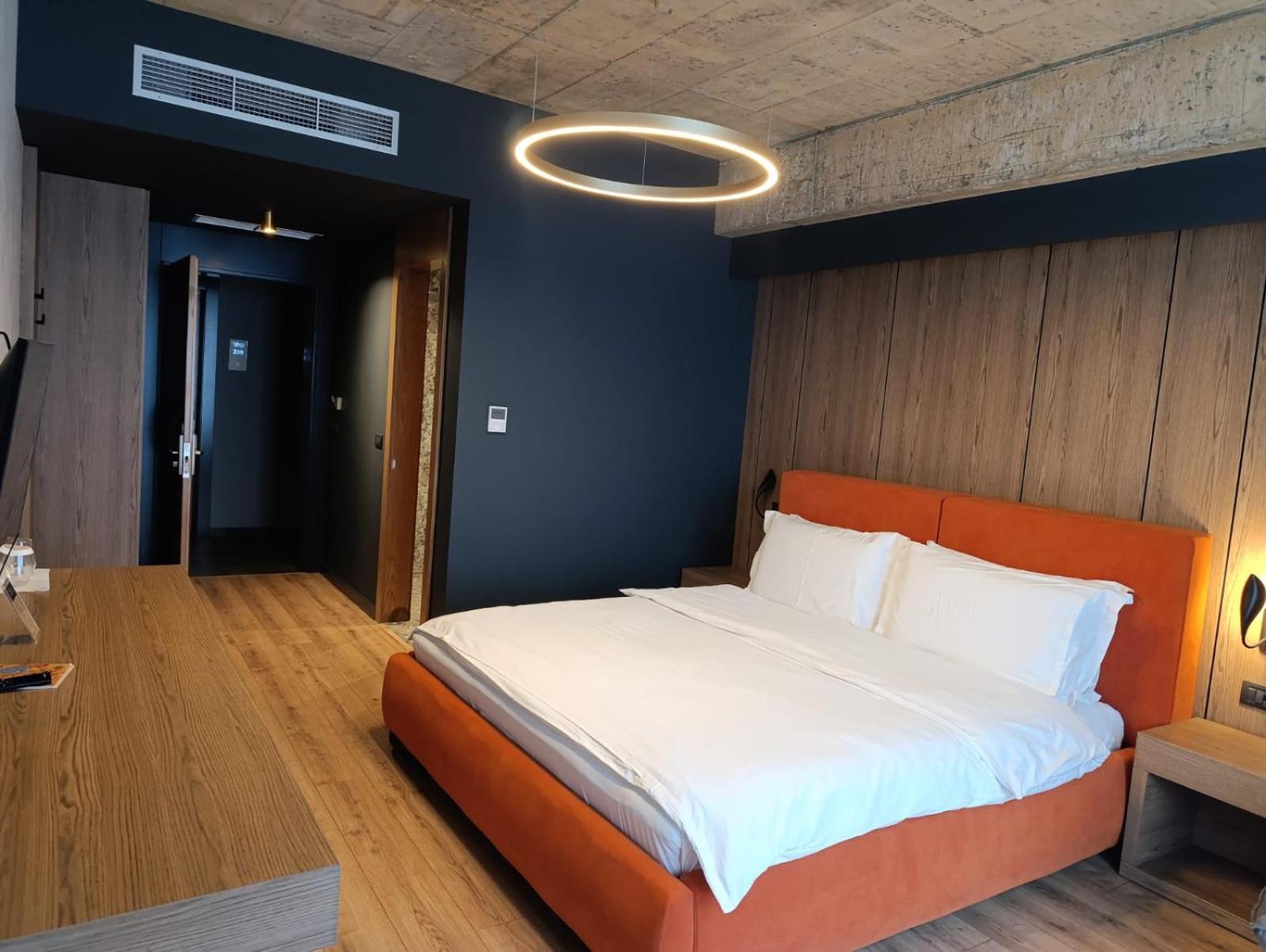 Toka Hotel Restaurant Udenisht Extérieur photo